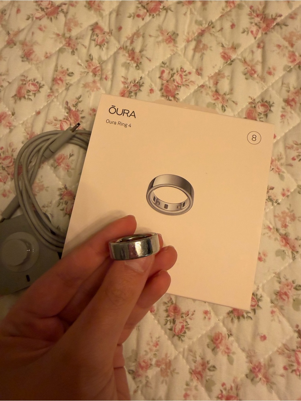 Oura ring 4th gen silver size 8